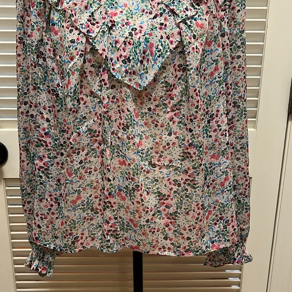 Boden V Yoke Flounce Top in Ivory Gardenia Petal, Size 12 - Picture 6 of 17